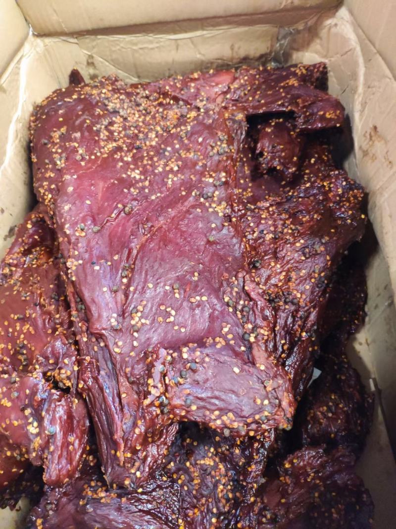 麻辣猪肉大块肉，五香猪大块肉，酱香肉，价格美丽欢迎咨询