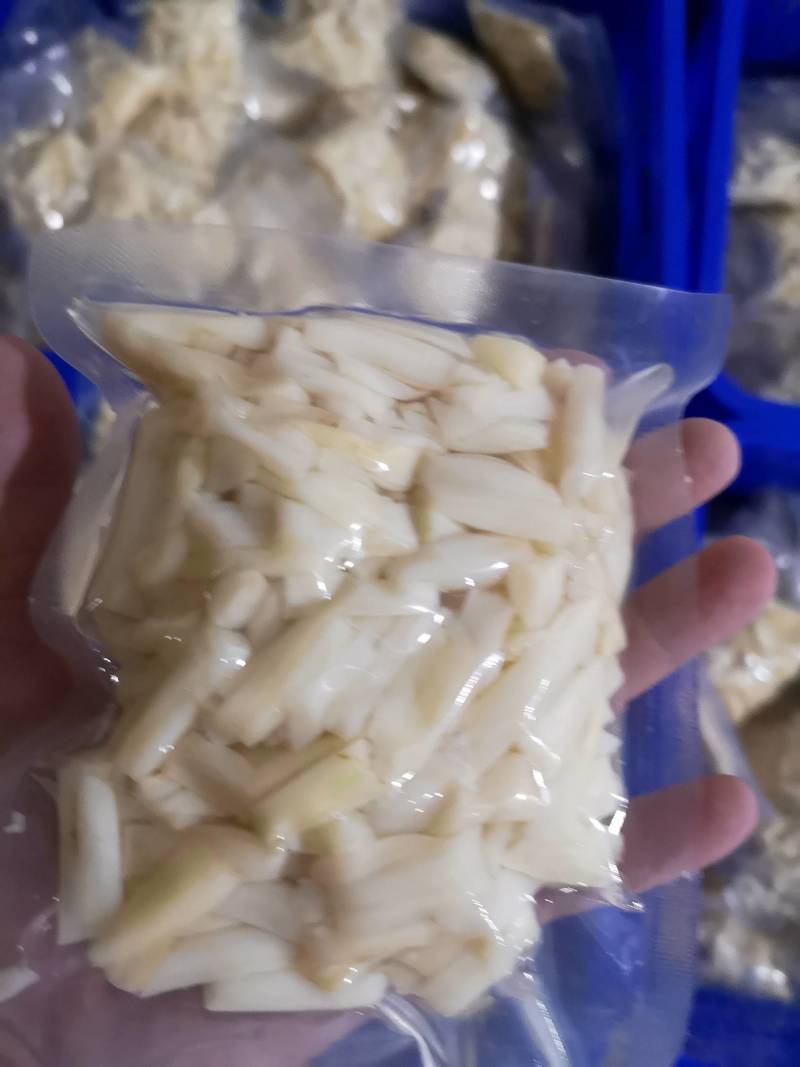 常年大量稳定供应卜藕带，泡藕带原材料及成品