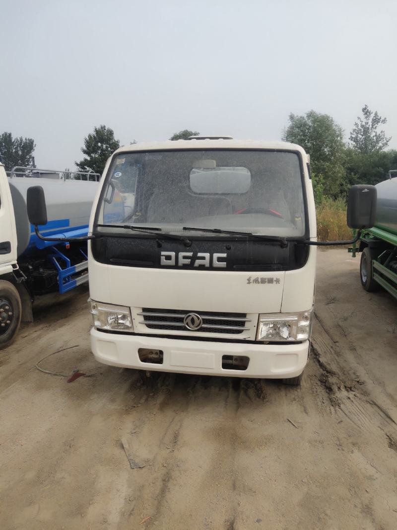 二手吸粪车，二手吸污车，二手洒水车价格低配版好