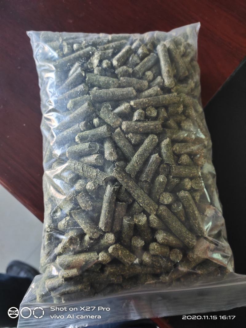 苜蓿草颗粒饲料批发头茬苜蓿草颗粒价格便宜产地生产销售