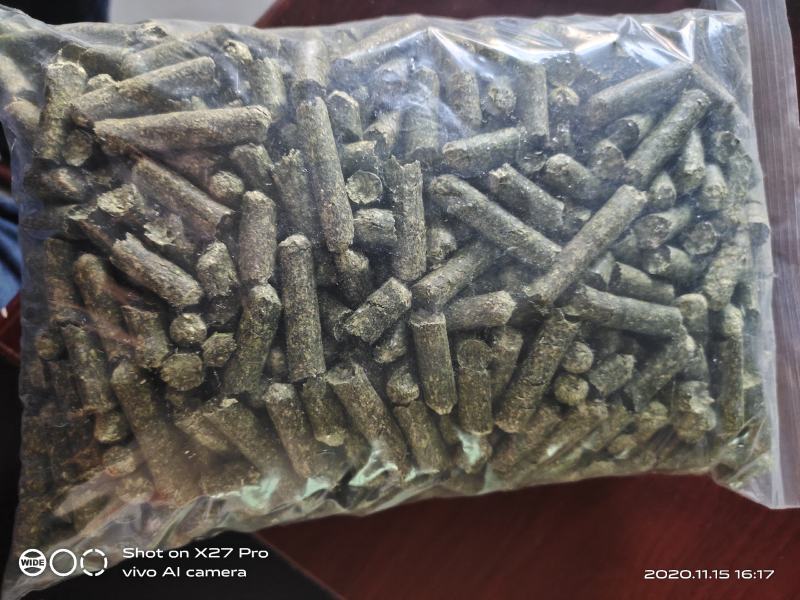 苜蓿草颗粒饲料批发头茬苜蓿草颗粒价格便宜产地生产销售