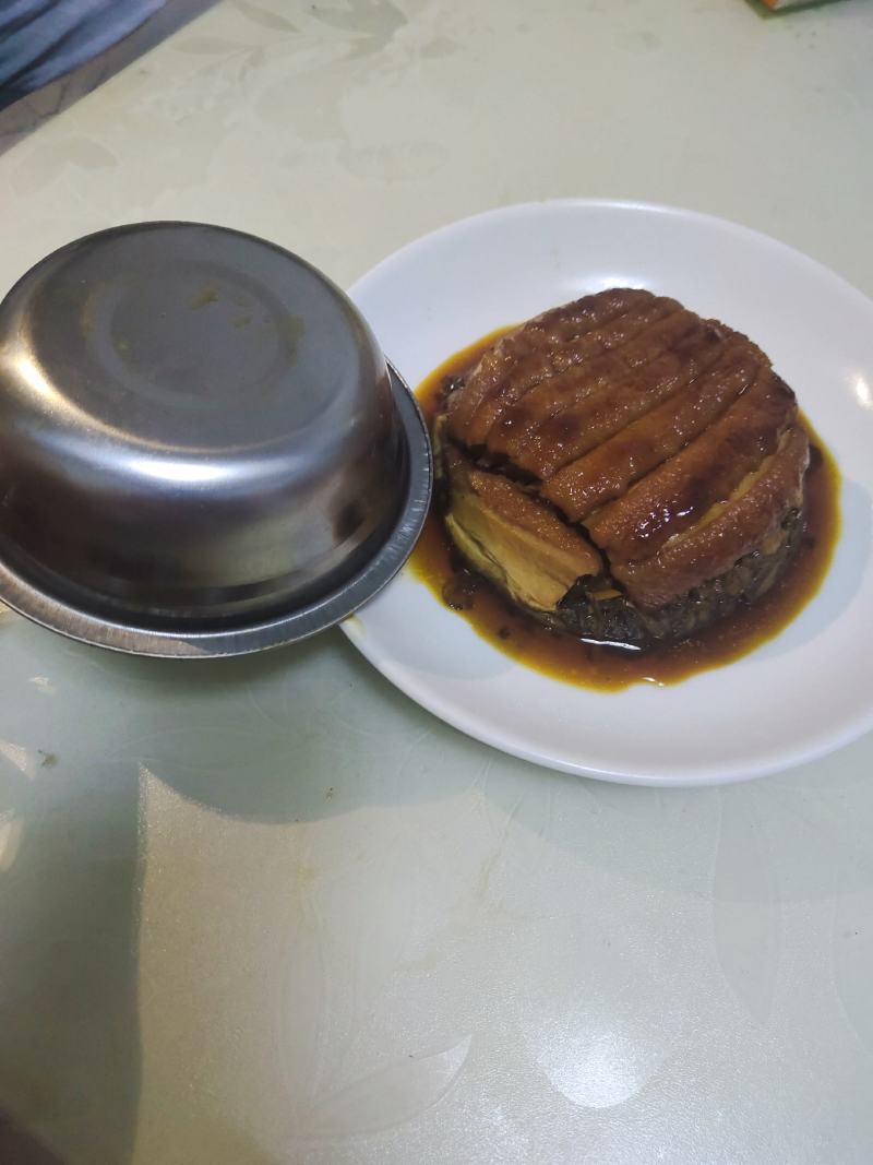 300克梅菜扣肉，600克梅菜扣肉，都有货