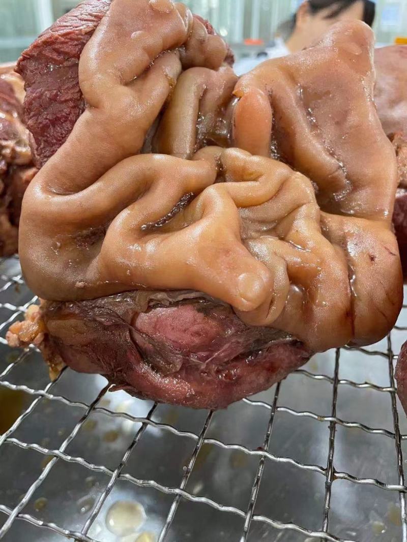 带皮熟肉