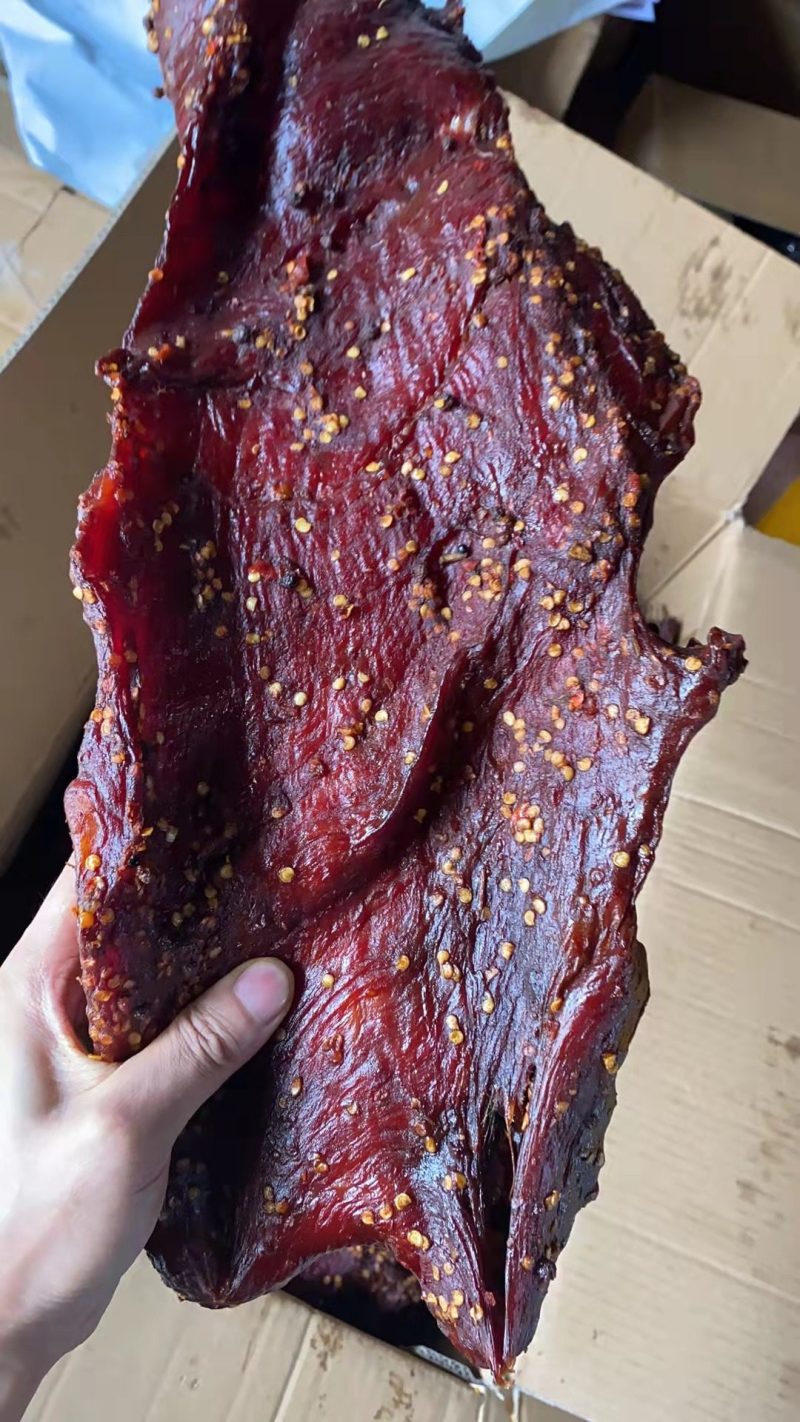 麻辣大块肉、五香大块肉，纯手工制作，先到先得