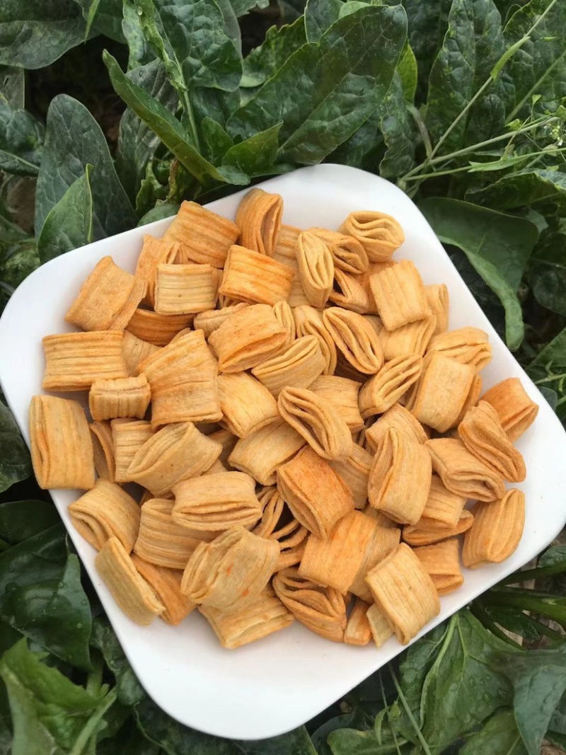 散装裸货零食脆锅巴膨化工厂直批一箱十斤摆地摊跑江湖产品