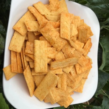 散装裸货零食脆锅巴膨化工厂直批一箱十斤摆地摊跑江湖产品