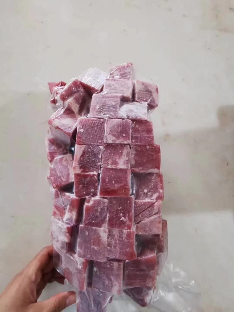 牛肉粒，不散不碎，瘦度高