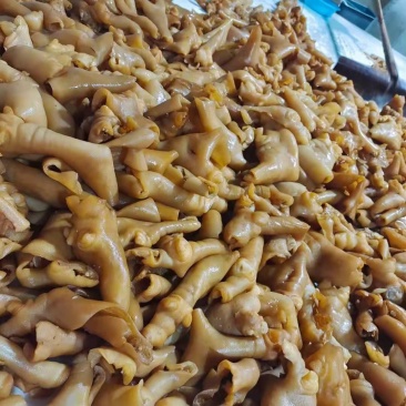 酱香牛蹄皮可订做包装美味可口干净卫生需要联系