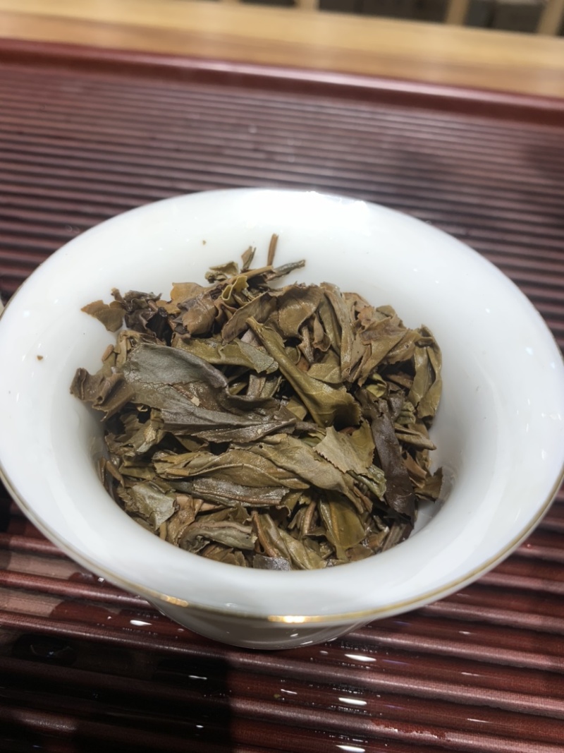 2004年易武正山圆茶，一框6提，42饼，普洱老生茶