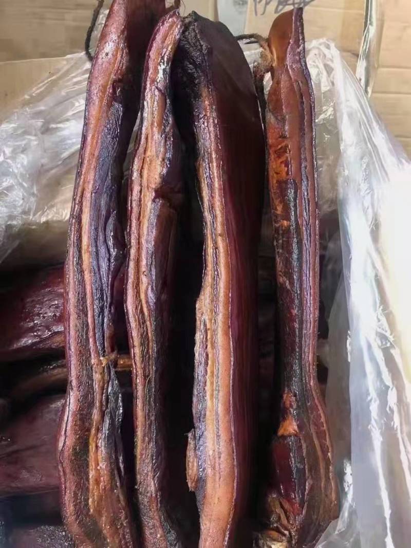 全干烟熏二刀腊肉干度好块形好无水份厂家批发量大从优