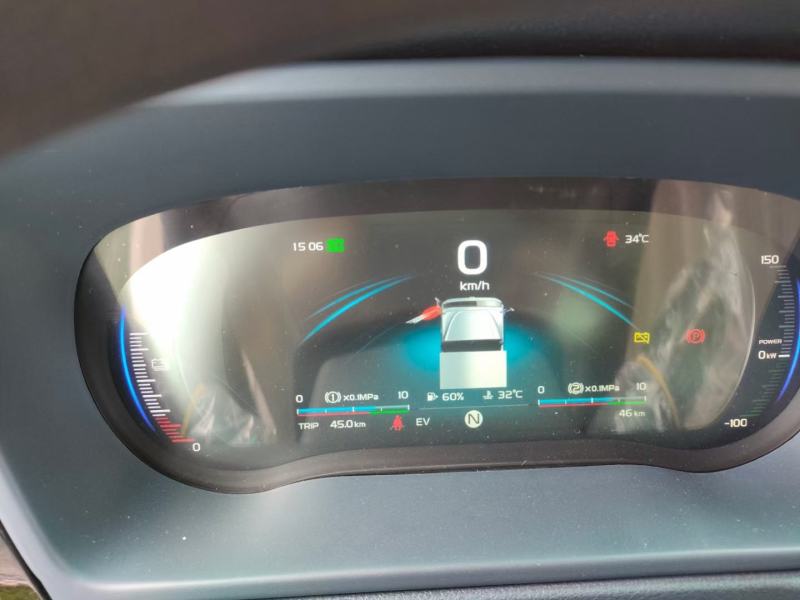 新能源油电混合车