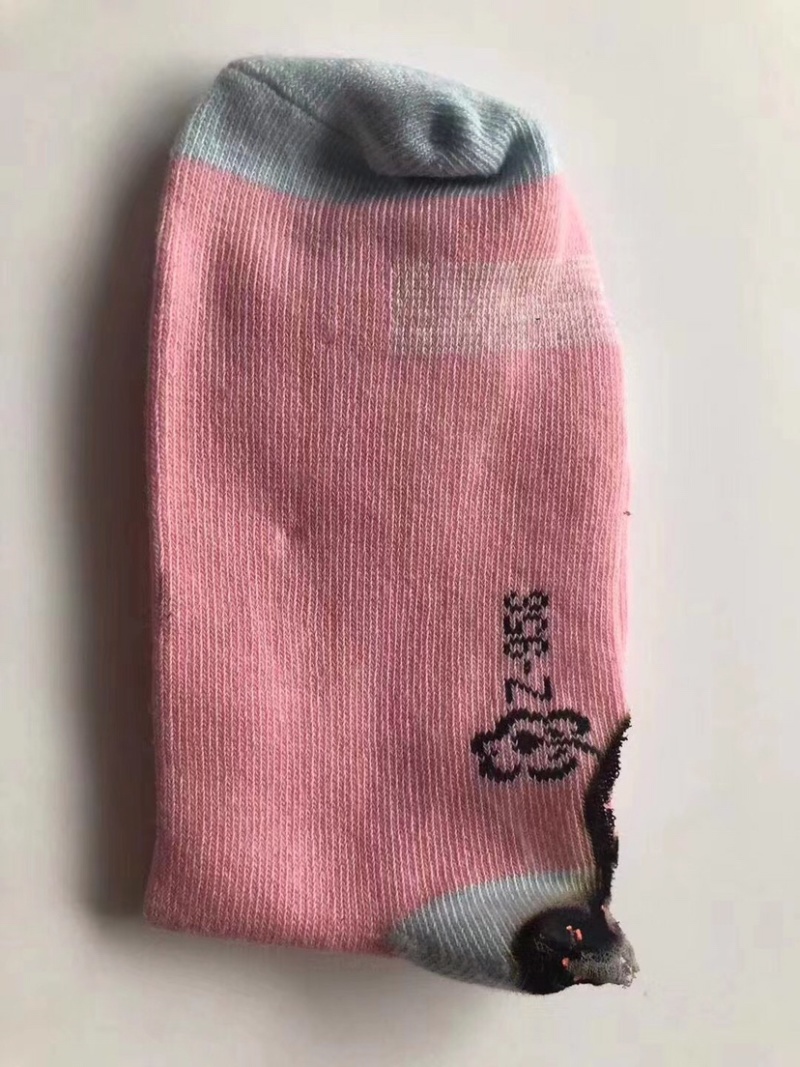 地摊，乡镇跑量袜子，一件660双，独立吊牌，实力供货