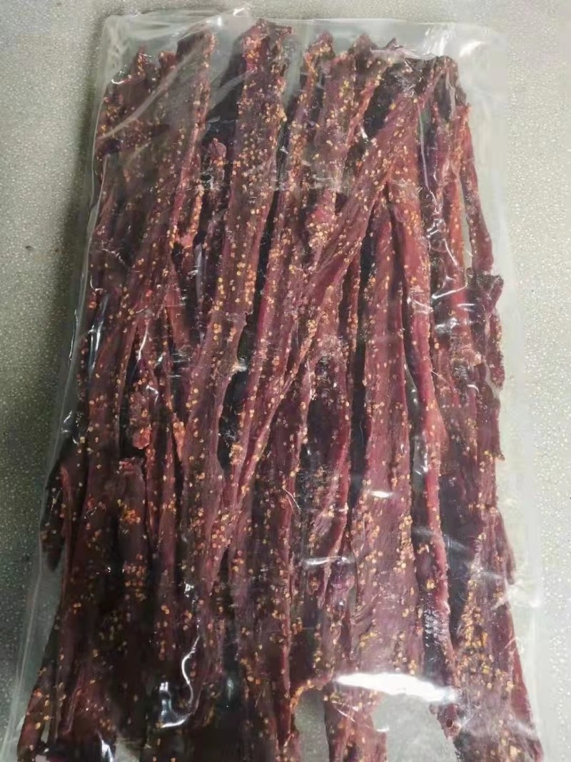 猪肉风干肉，麻辣味，五香味，味道纯正，价格美丽，品种齐全