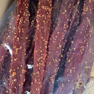 猪肉风干肉，麻辣味，五香味，味道纯正，价格美丽，品种齐全