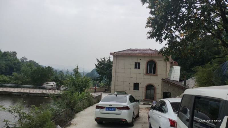 重庆市渝北区180平农房，新房精装修，5个房间