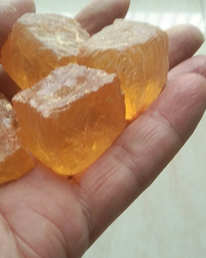 松香甘油脂松香食品级松香树脂，胶粘树脂鸡鸭脱毛树脂