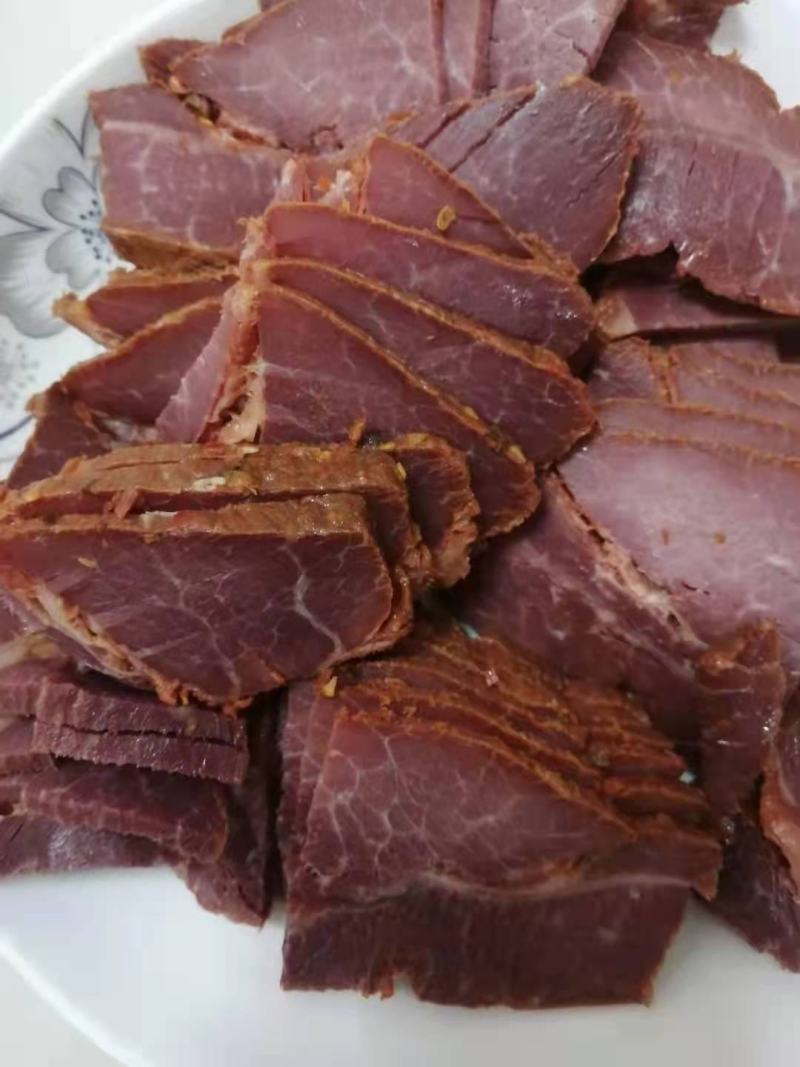 酱香肉，真空包装一斤装，麻辣，五香，开袋即食