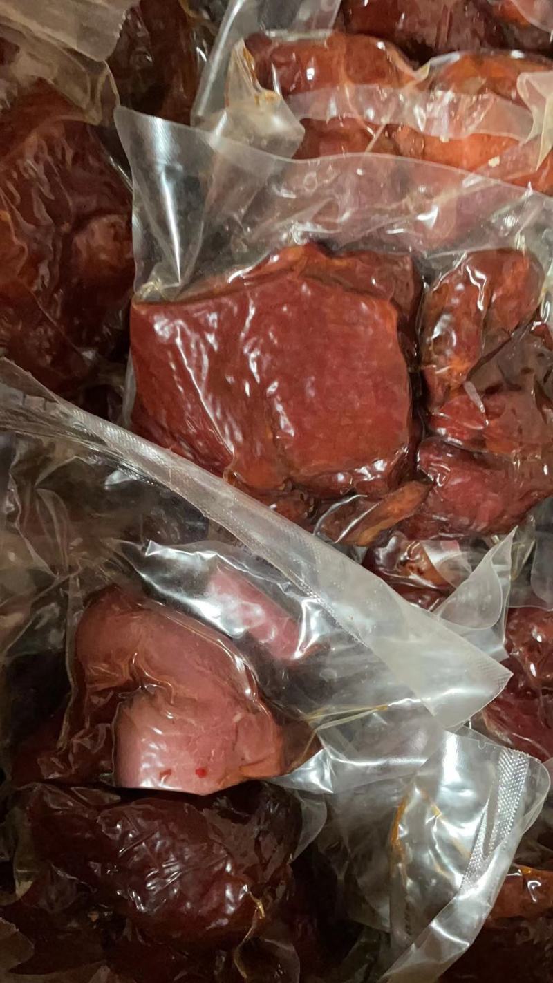 酱香肉，真空包装一斤装，麻辣，五香，开袋即食