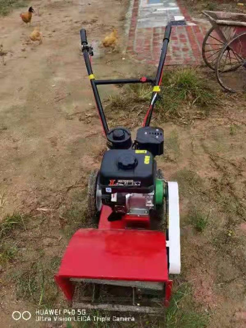 家用小型手扶汽油除草机果园除草机多功能锄地机