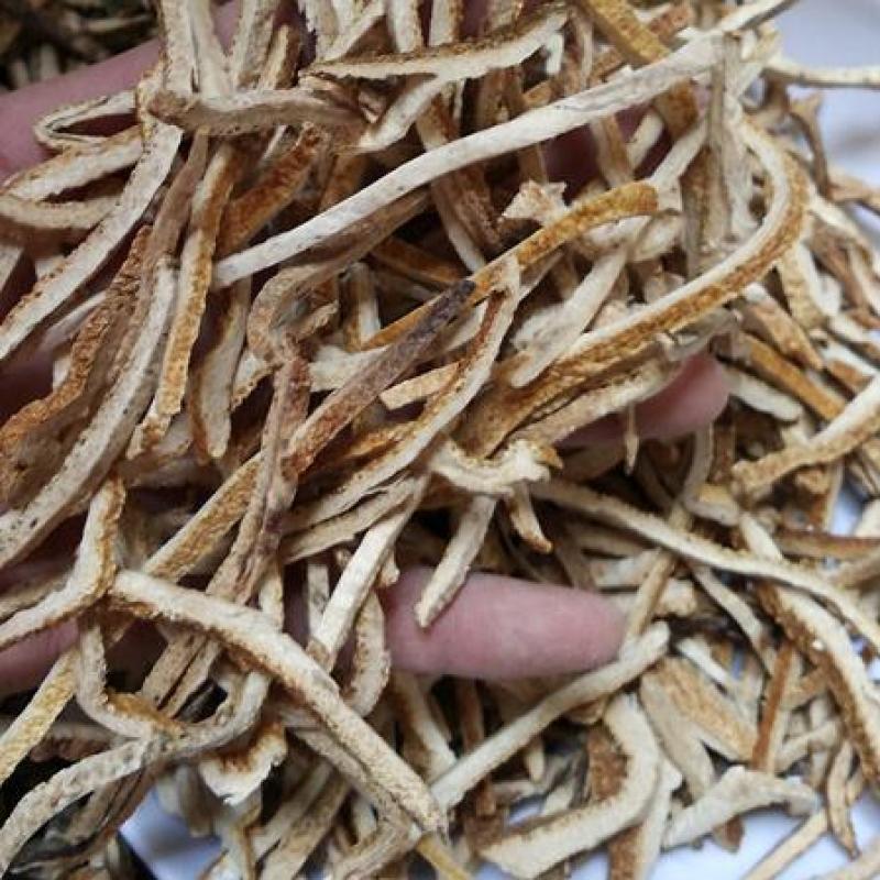 橘红，橘红丝质量保证经营千余种中药材，欢迎咨询合作！
