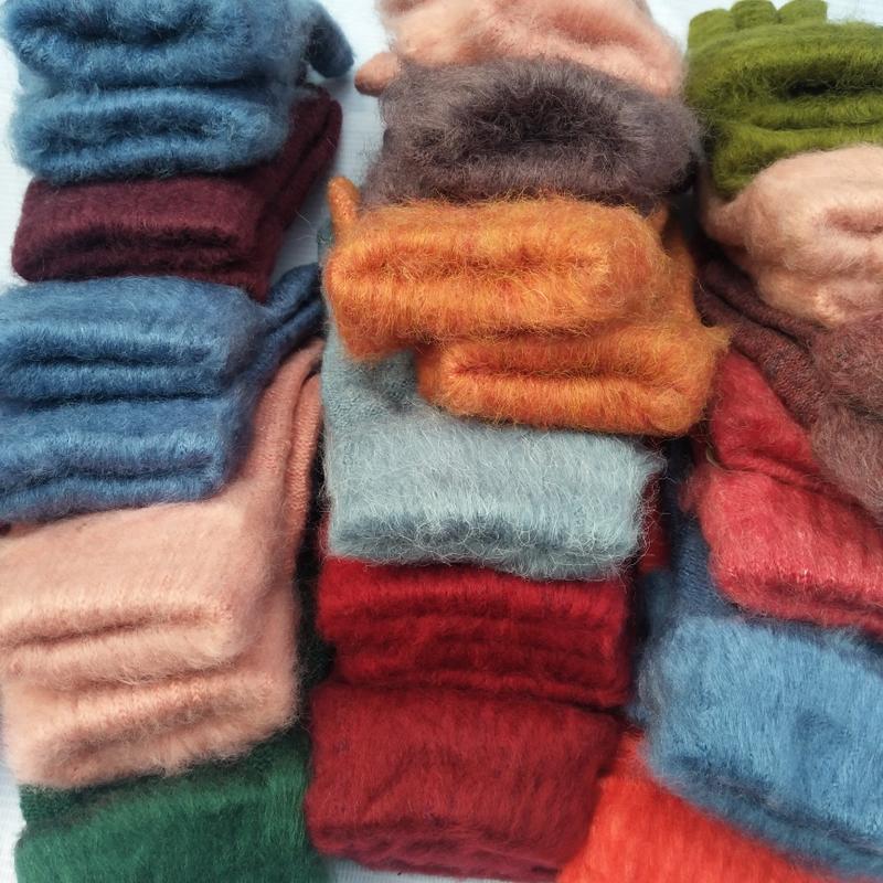 乡镇，展会跑量款羊毛手套🧤，一件500双，颜色混批
