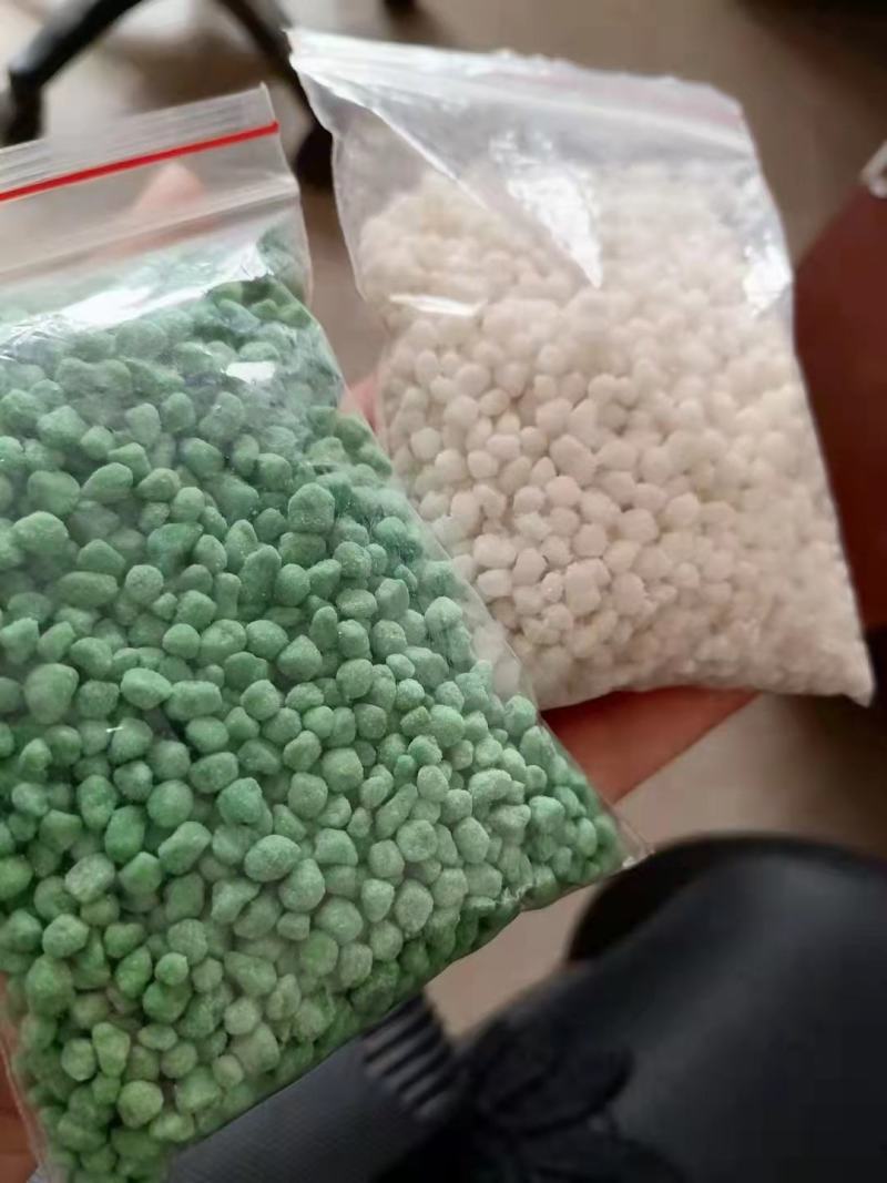 聚谷氨酸氮钾肥锁水保肥速效长效防止黄化抗寒抗倒生根促根