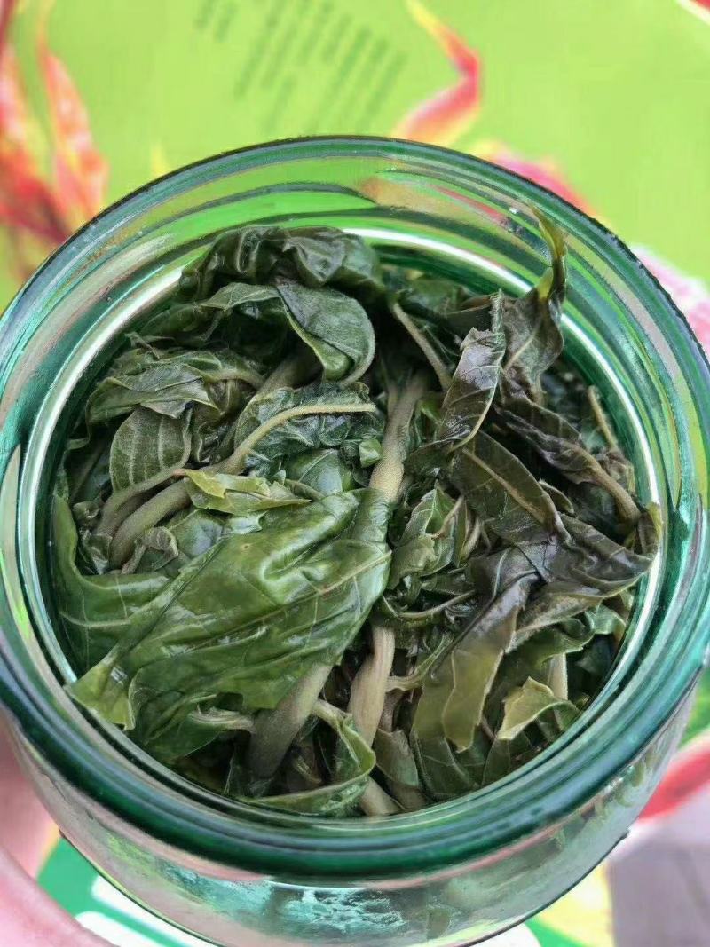 香椿芽咸菜。散装，礼盒装都有，头茬香椿芽，香脆可口，，，