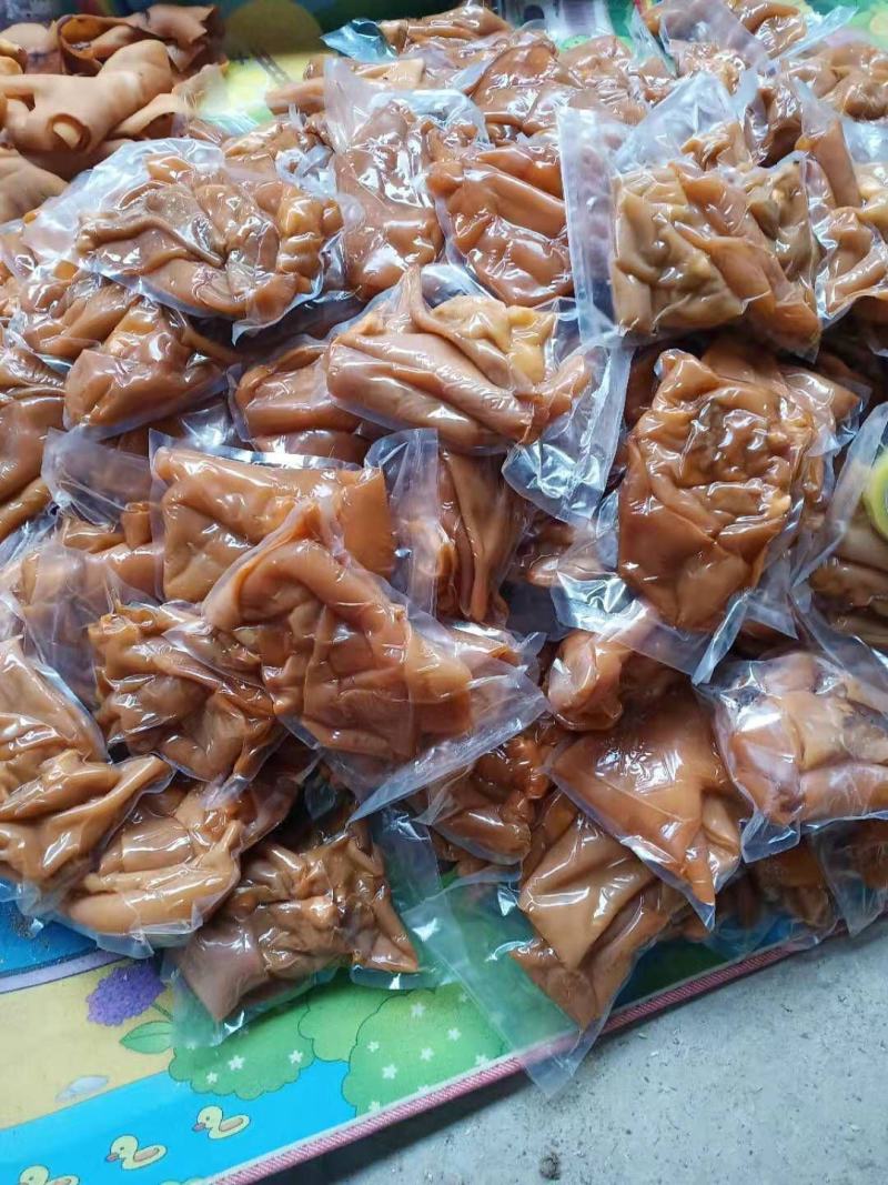 酱香牛蹄皮可订做包装美味可口干净卫生需要联系