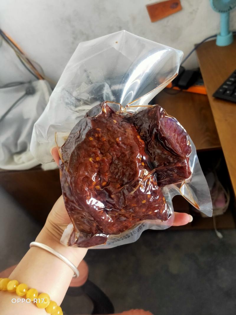 酱香肉猪肉做的真空牛肉味。地摊展会，卤肉摊，热销产品。