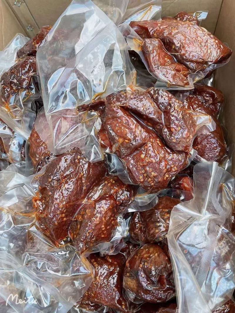酱香肉猪肉做的真空牛肉味。地摊展会，卤肉摊，热销产品。
