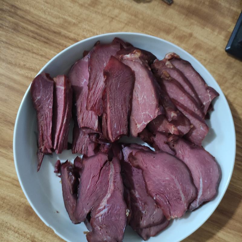酱香肉猪肉做的真空牛肉味。地摊展会，卤肉摊，热销产品。