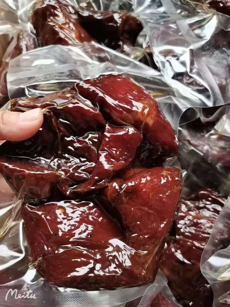 酱香肉猪肉做的真空牛肉味。地摊展会，卤肉摊，热销产品。