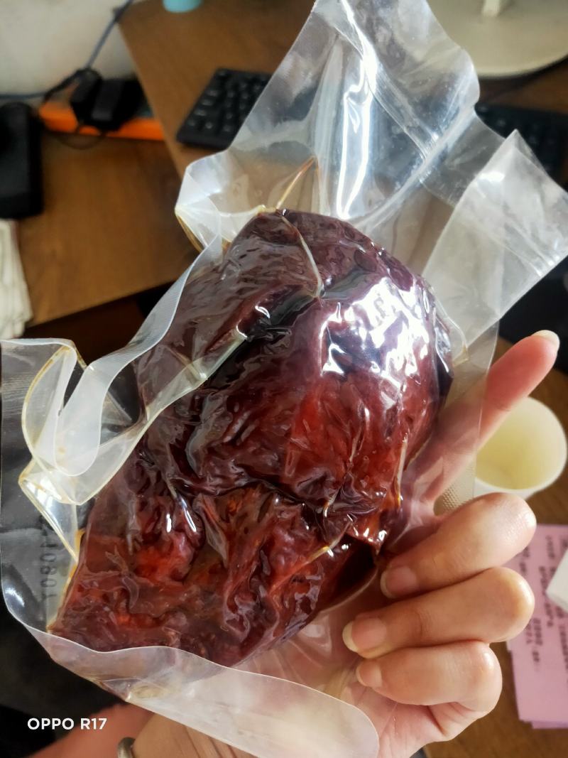 酱香肉猪肉做的真空牛肉味。地摊展会，卤肉摊，热销产品。