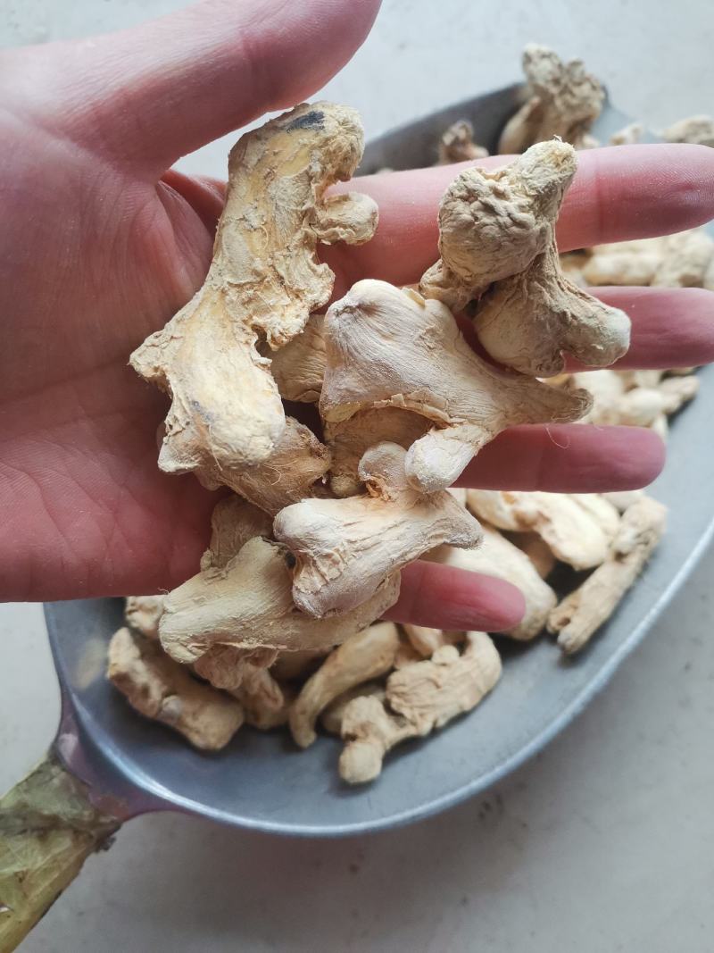 【干姜】精品干姜辛辣十足一手货源规格齐全欢迎咨询