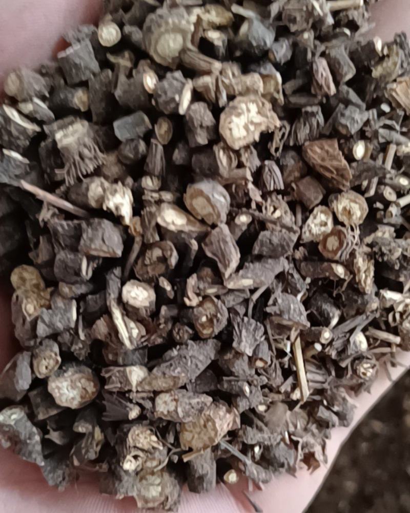 黑柴胡东北黑柴胡产地直销一手货源批发各种中药材