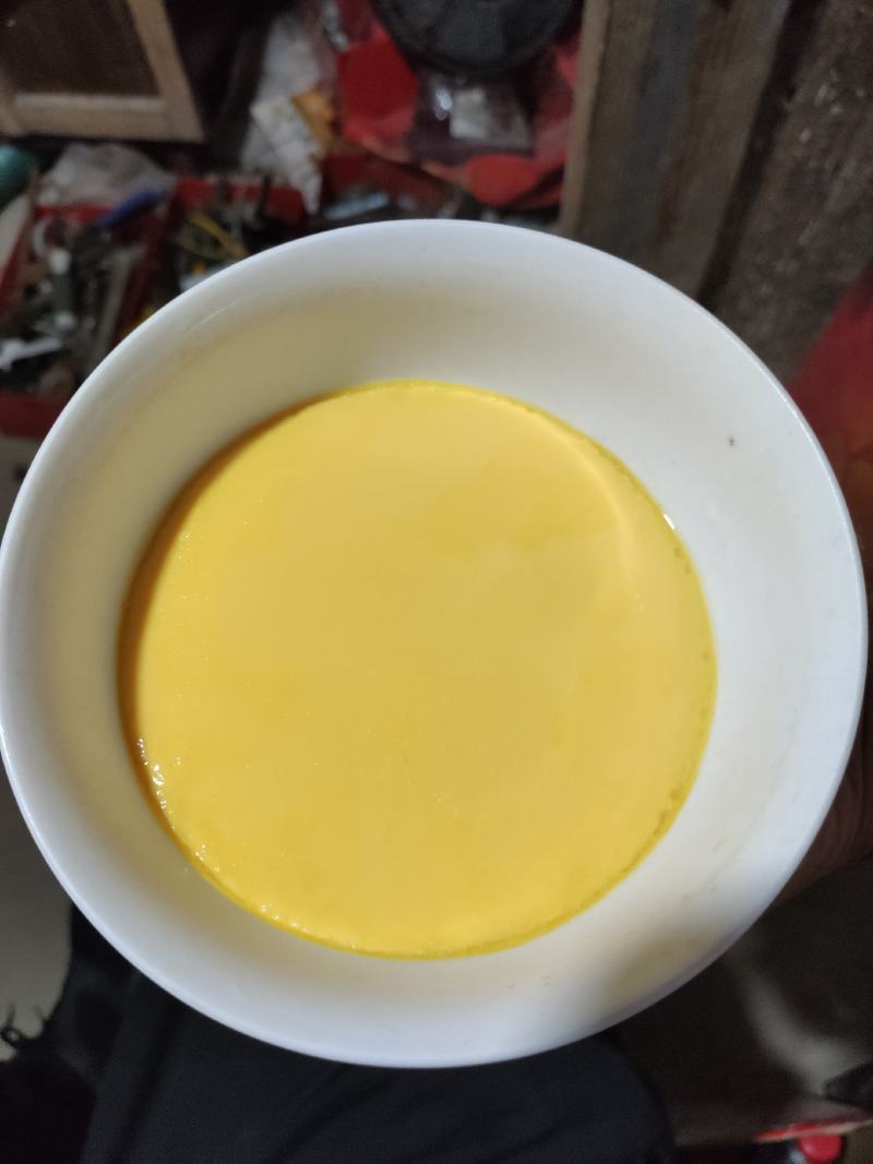 蒸煮煎炒都为金黄色，新阳黑土鸡蛋，蛋黄大，粉壳漂亮，双色
