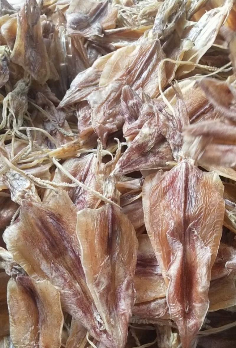 正宗北海船晒鱿鱼干一手货源，价格美丽
