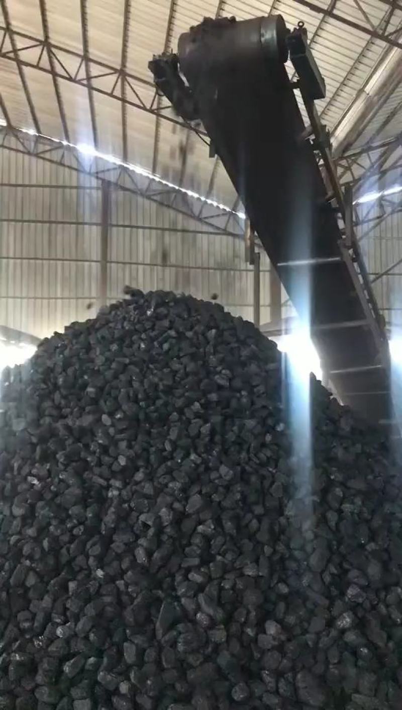 榆林神木煤炭批发6200卡。煤炭？民用煤。烧锅炉。取暖首