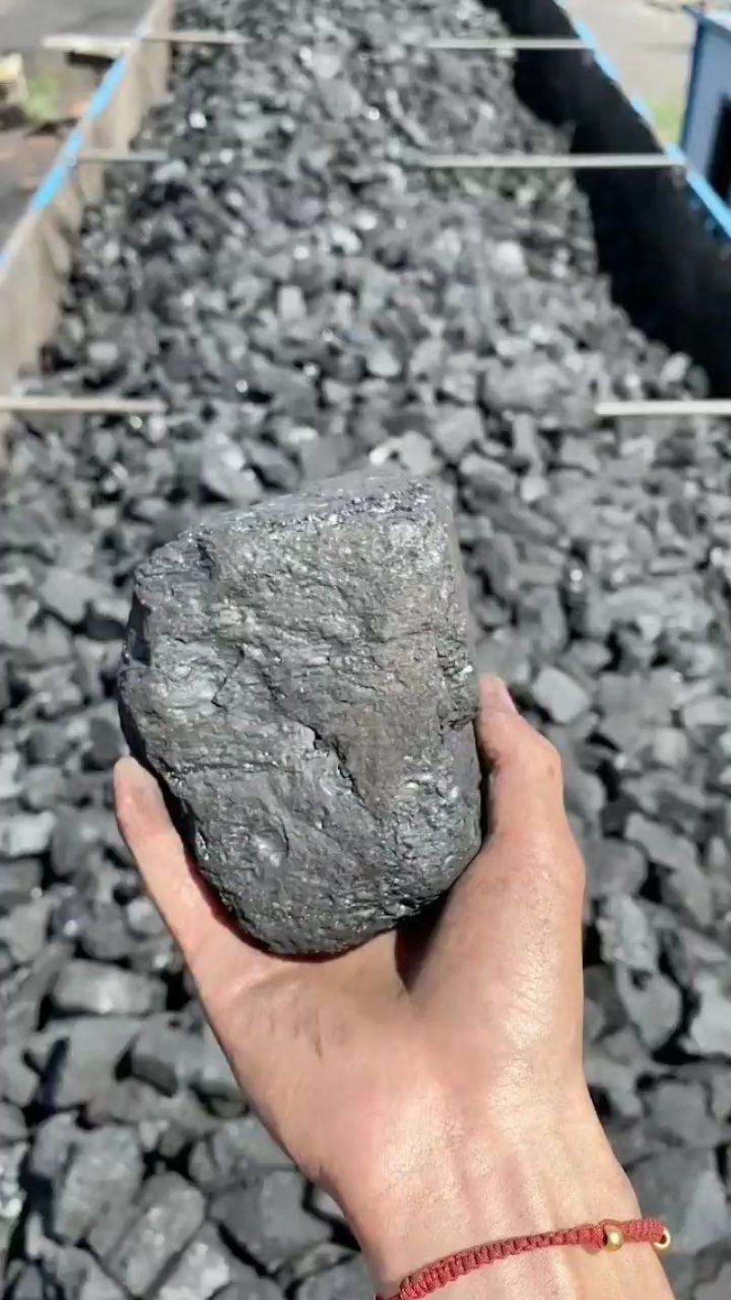 榆林神木6300大卡小烟煤。煤炭批发，源头厂家。各种块型