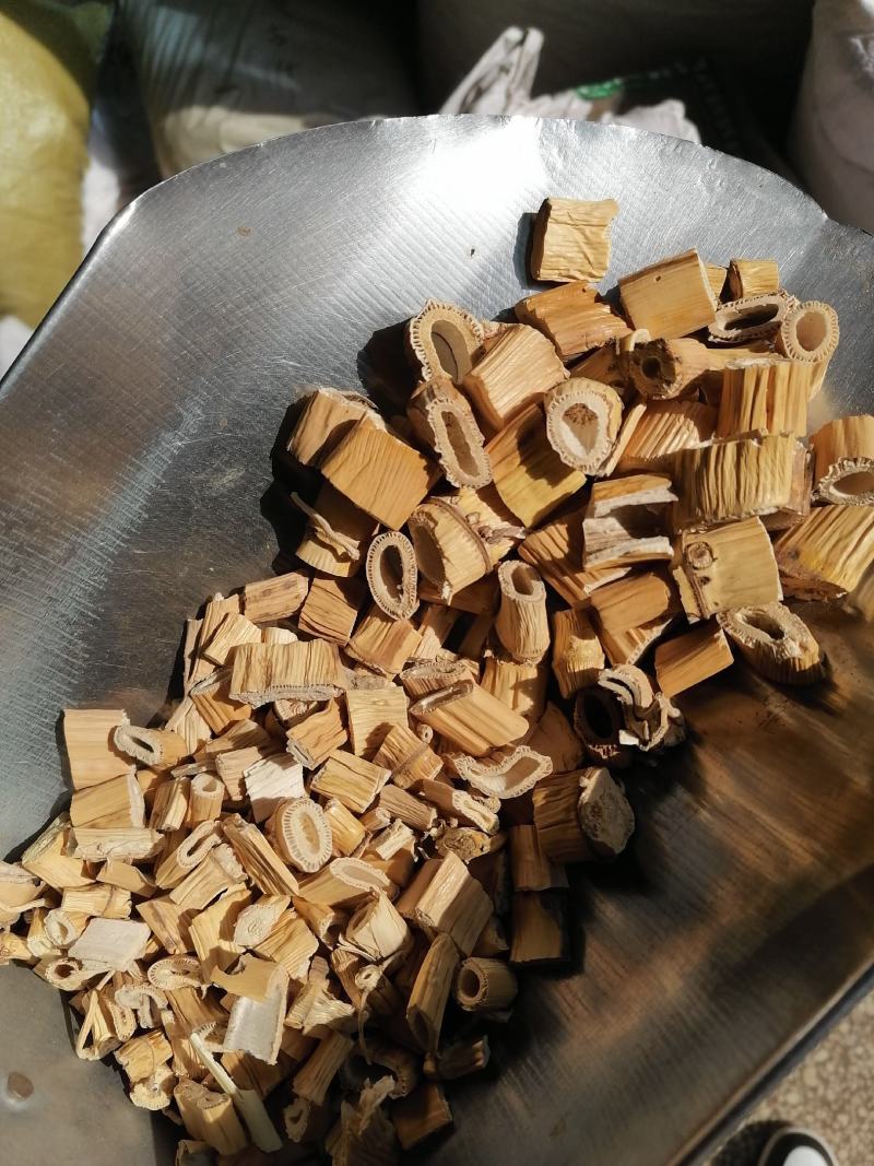 芦根各种中药材批发质量保证各种规格中药材批发零售