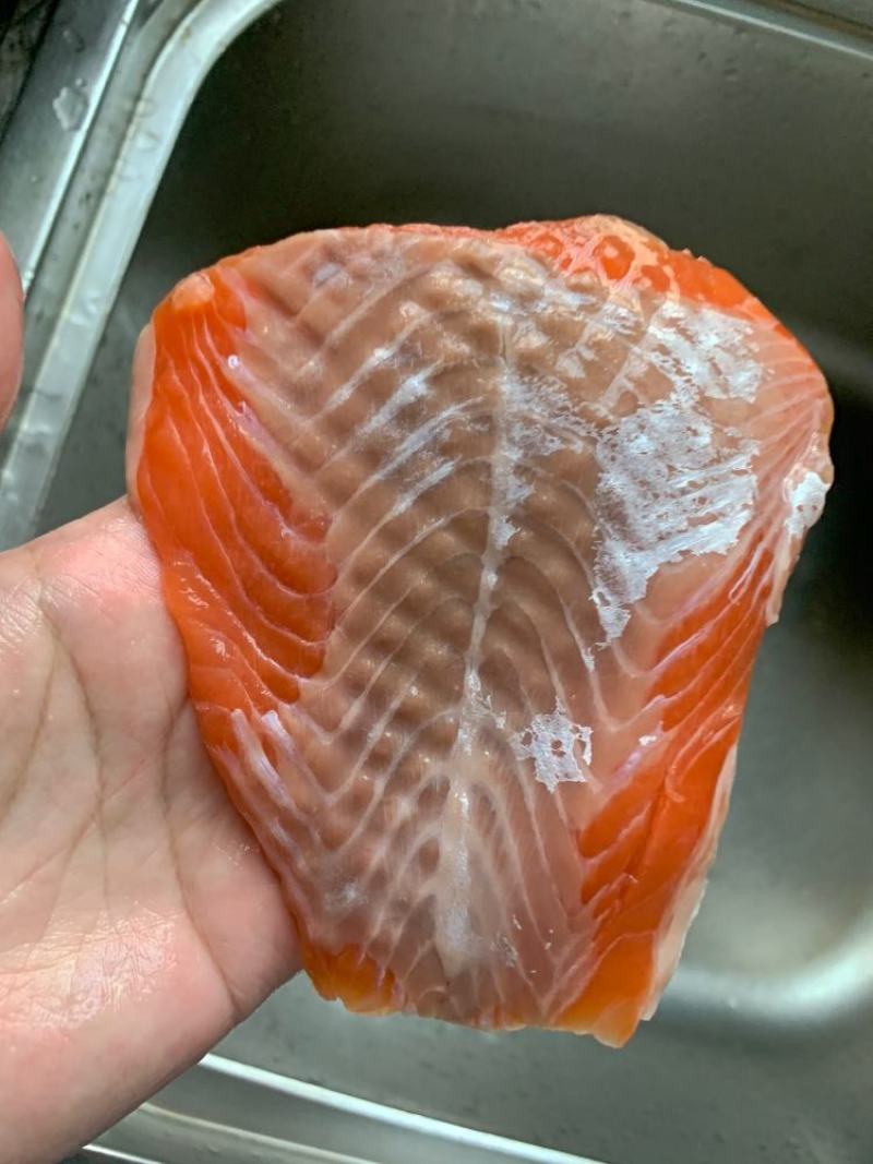 海鲜三文鱼整条刺身中段新鲜海鲜理寿司生鱼片冷冻即食国产