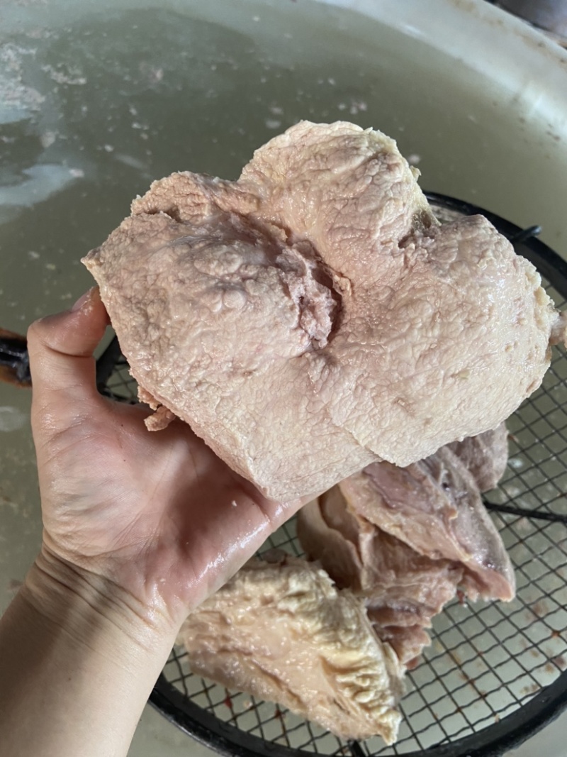 熟牛奶渣干净无油，可定做切丝切片熬汤必备产品