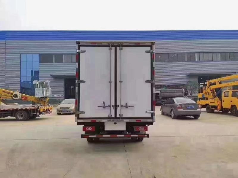 速运冷藏车