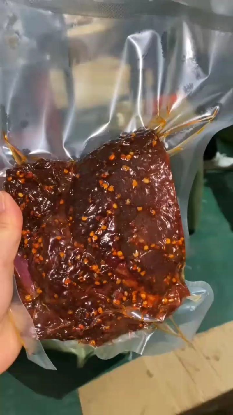 大块肉，干货麻辣五香两个味道，酱香肉，大量现货供应
