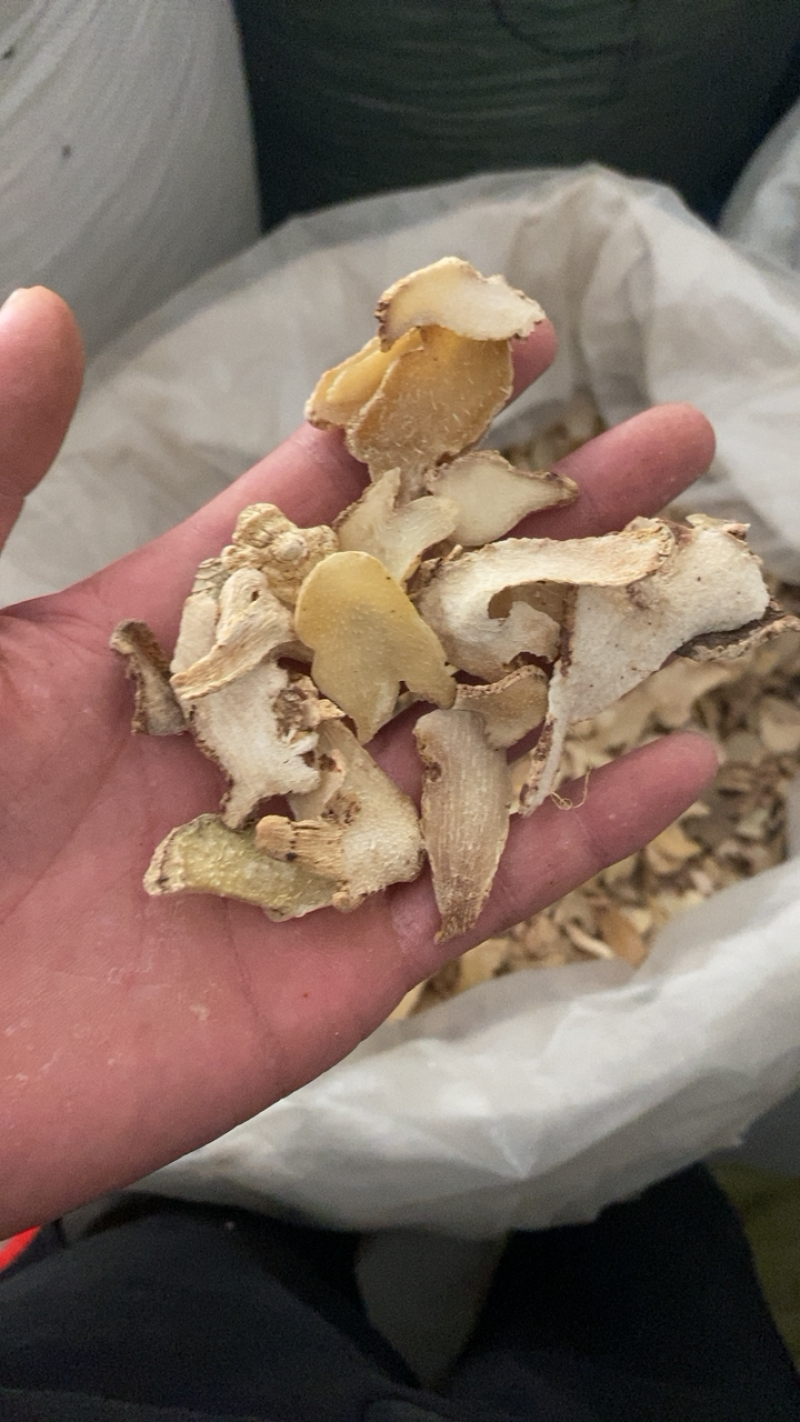 白芨白及三叉白及正品干货白及片白芨片