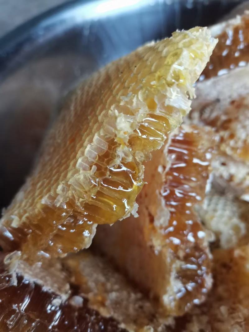 纯野生蜂糖零添加有需要的私聊。