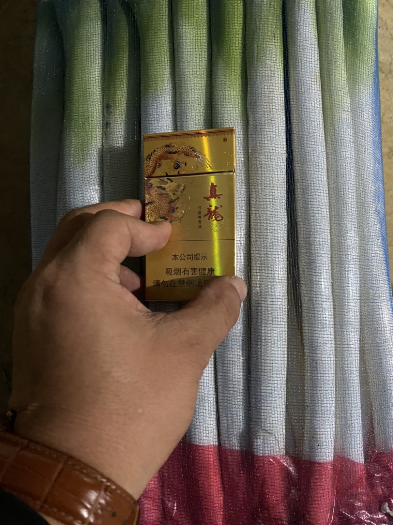 【荐】精品山东大葱，净葱，大量上市，欢迎客商来选购