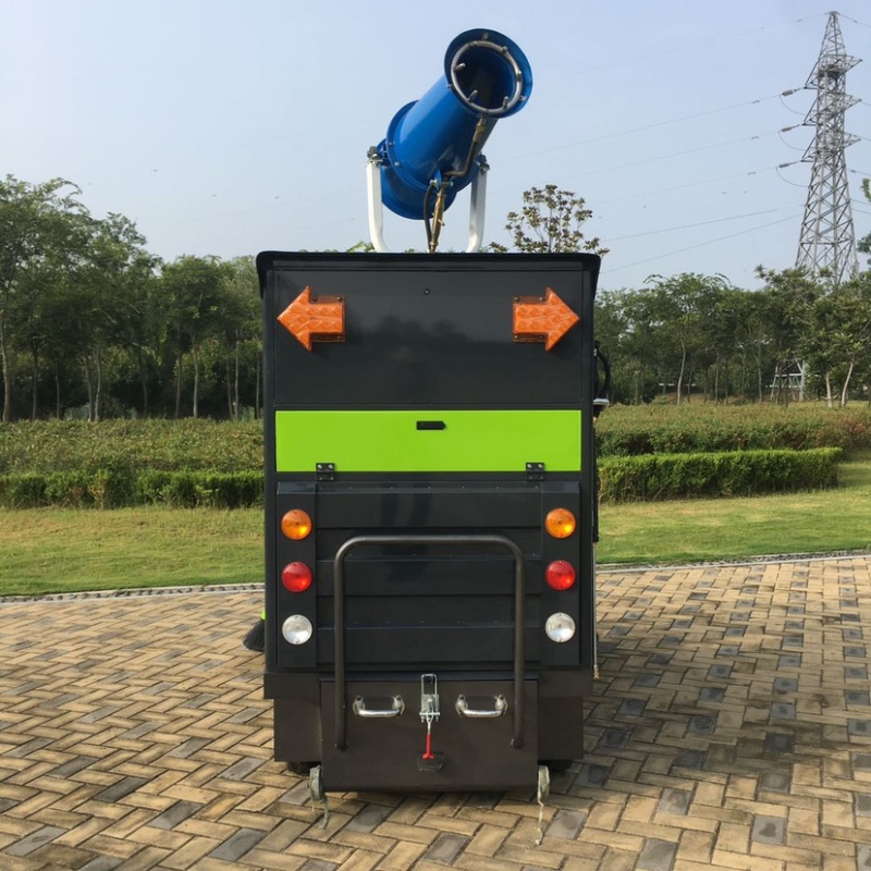 电动三轮扫地车