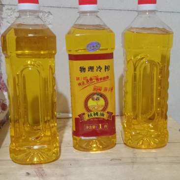 核桃油冷榨油