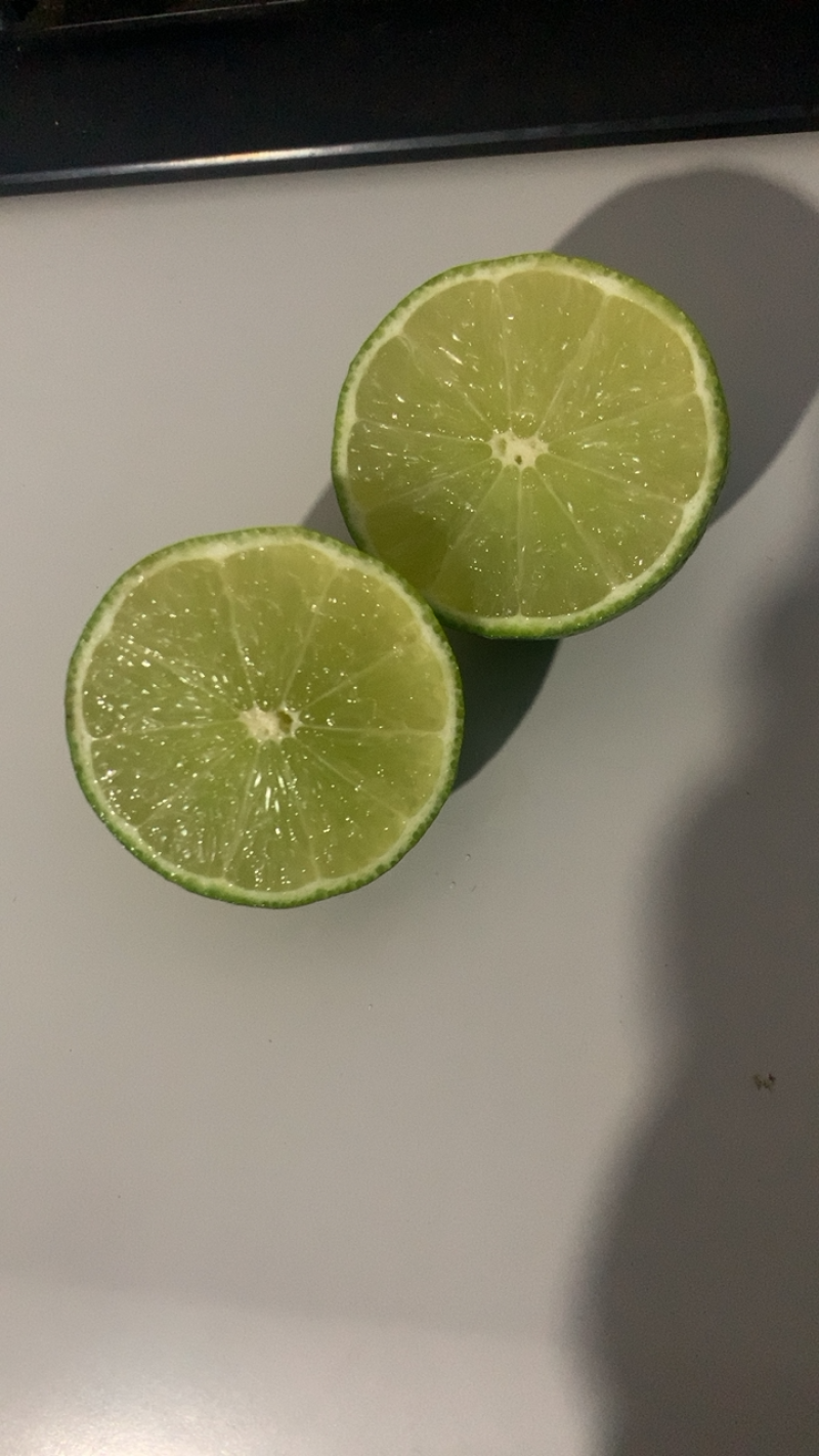 无籽青柠檬塔希提泰国青柠檬越南香水柠檬皮薄汁多台湾品种